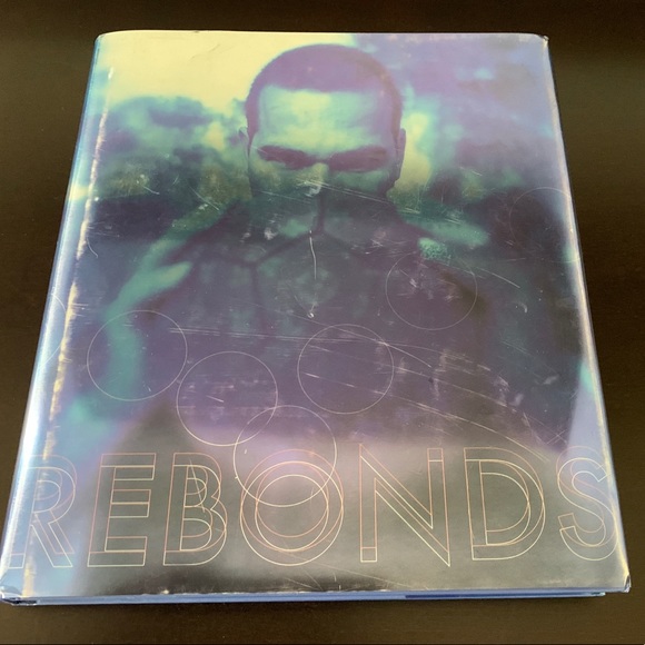 Louis Vuitton REBOUNDS coffee table Book - Picture 2 of 6